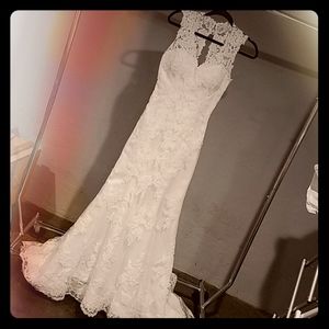 *Bridal* Demetrios Lace Wedding Gown